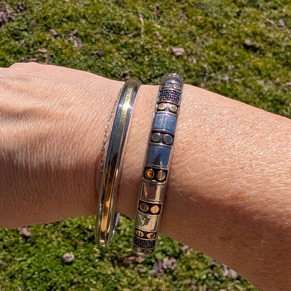John Hardy Silver and 18kt Gold Dot Bangle Bracelet With Black Sapphires - Picture 8 of 9